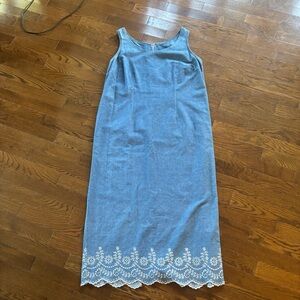 Cartise Vintage Denim Sleeveless Maxi Dress with Lace Eyelet Hem